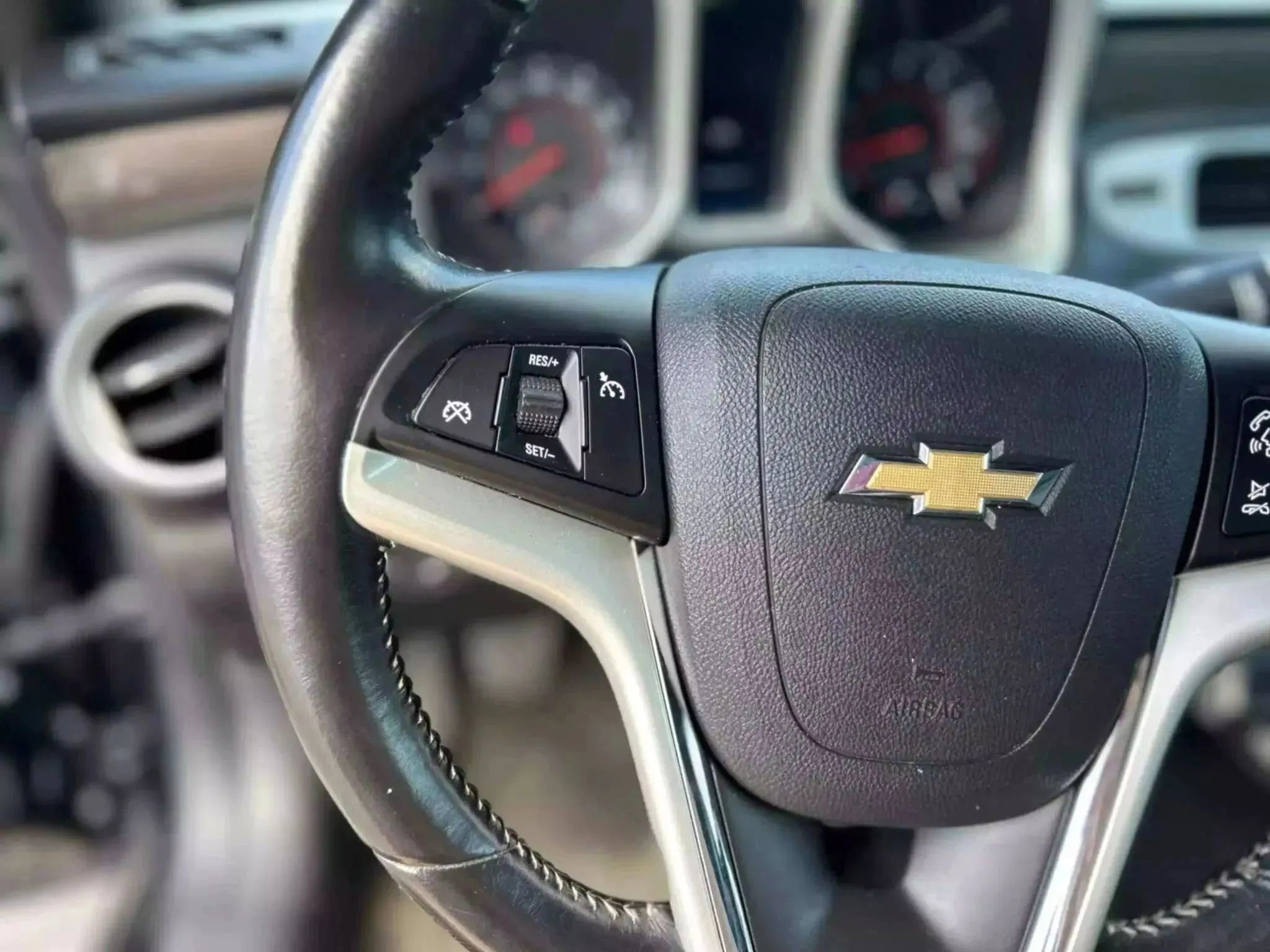 Used 2014 Chevrolet Camaro LT image 13