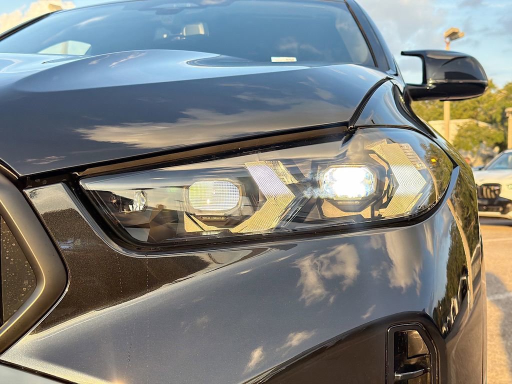 Used 2026 BMW X6 M60i image 9