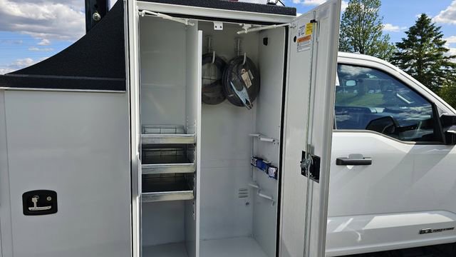 New 2025 Ford F550 4x4 Regular Cab Super Duty image 17