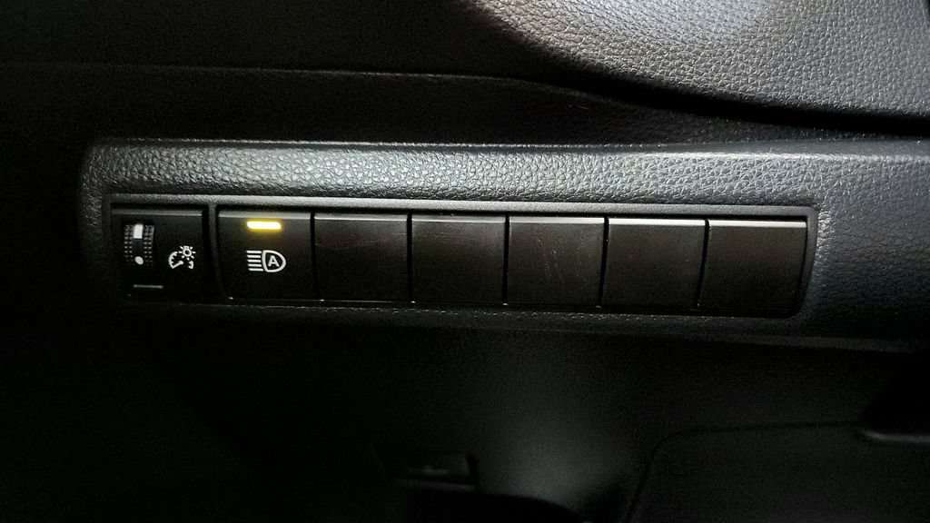 Certified 2024 Toyota Corolla LE FWD image 32