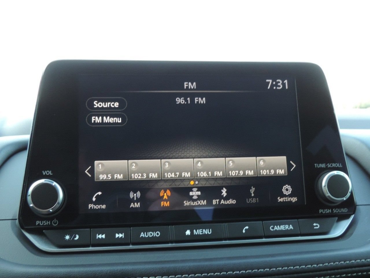 Used 2023 Nissan Rogue SV FWD image 22