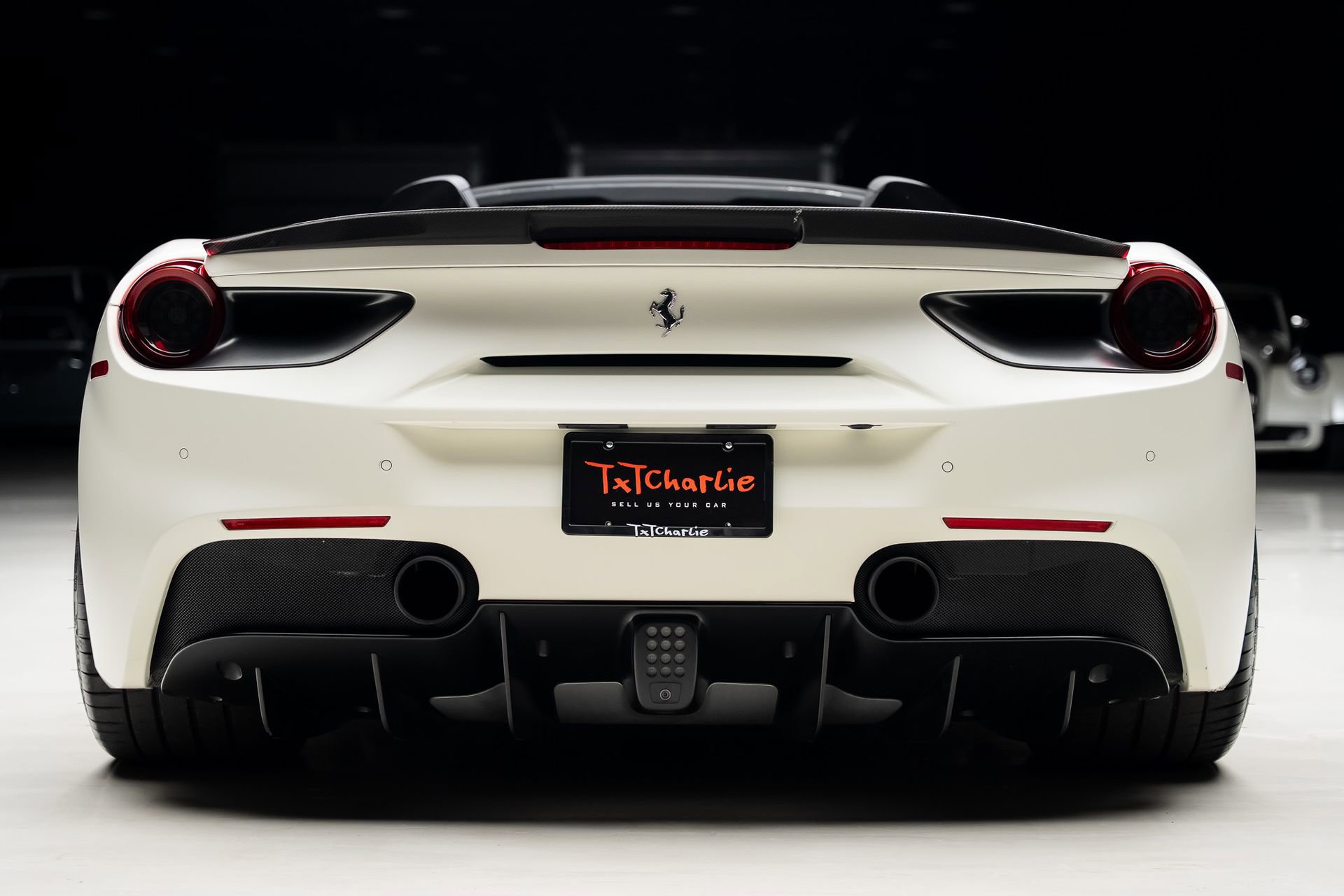 Used 2016 Ferrari 488 Spider RWD image 31