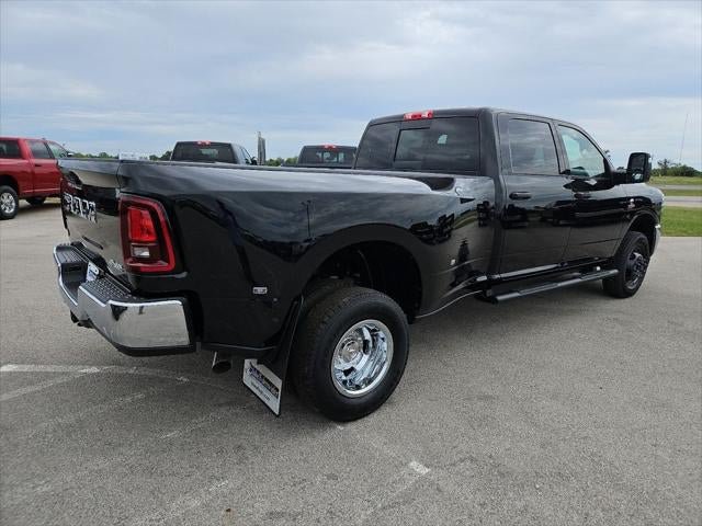 New 2026 RAM 3500 Tradesman AWD/4WD image 38