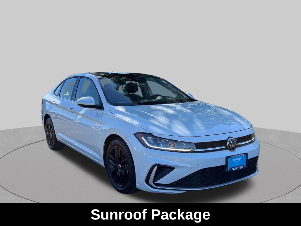 Used 2025 Volkswagen Jetta SE w/ Sunroof Package FWD image 9