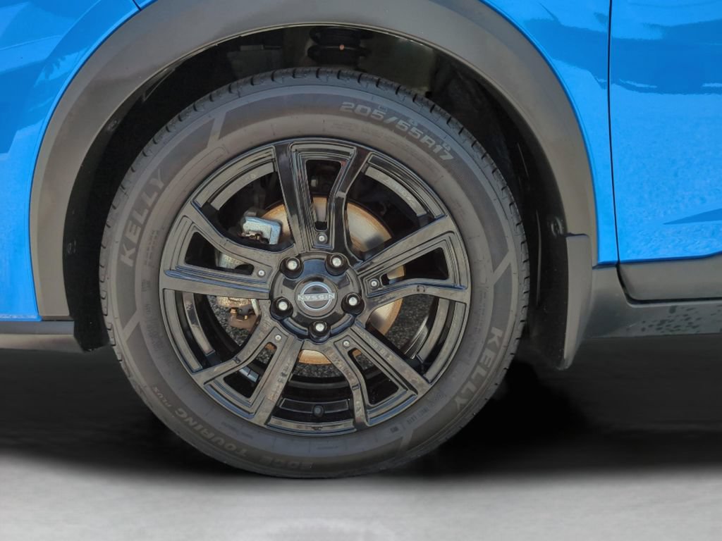 Used 2024 Nissan Kicks SR w/ SR Premium Package FWD image 26