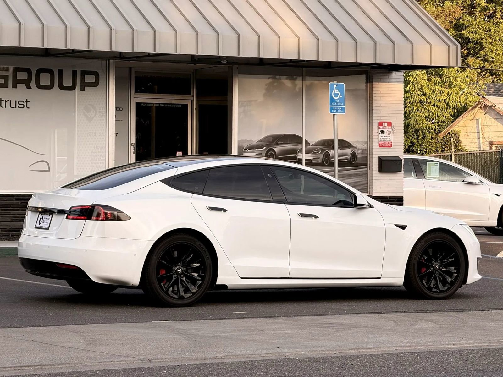 Used 2018 Tesla Model S 75D AWD/4WD image 7
