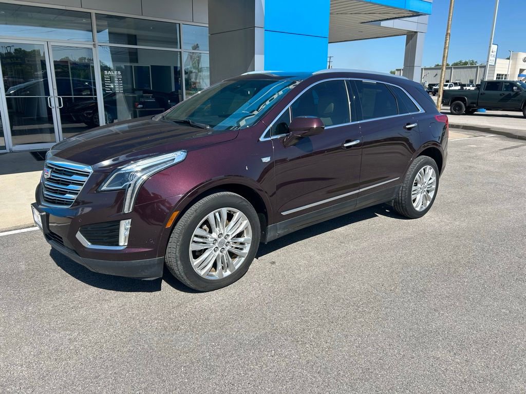 Used 2017 Cadillac XT5 Premium Luxury w/ Driver Assist Package FWD image 2