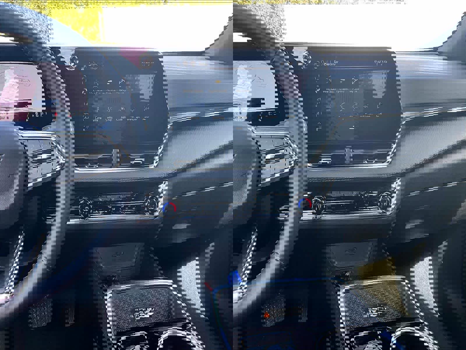 Used 2026 Chevrolet Equinox LT w/ Convenience Package II AWD/4WD image 18