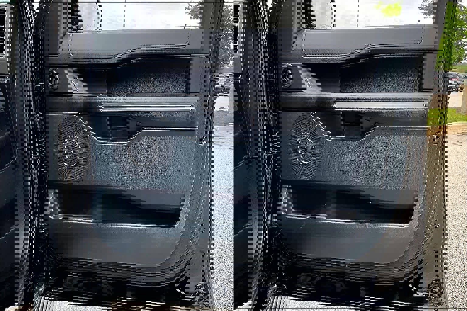 Used 2021 Ford Expedition Max XLT RWD image 23