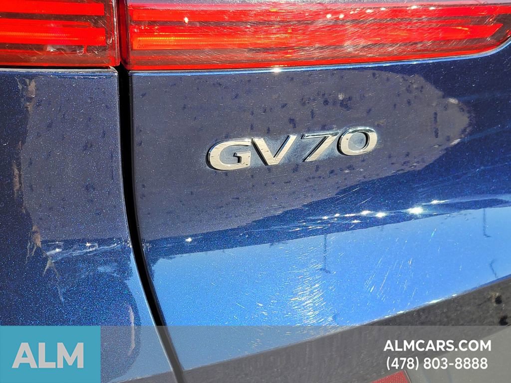 Used 2023 Genesis GV70 2.5T w/ Advanced Package image 11