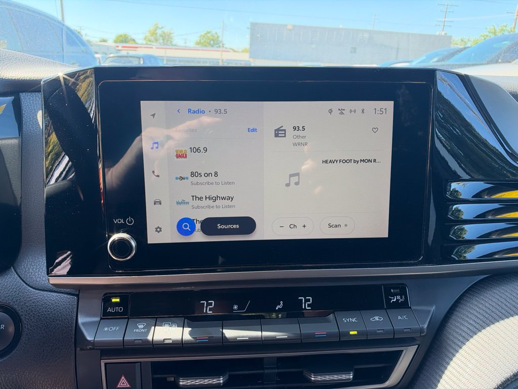 Used 2025 Toyota Camry SE FWD image 53