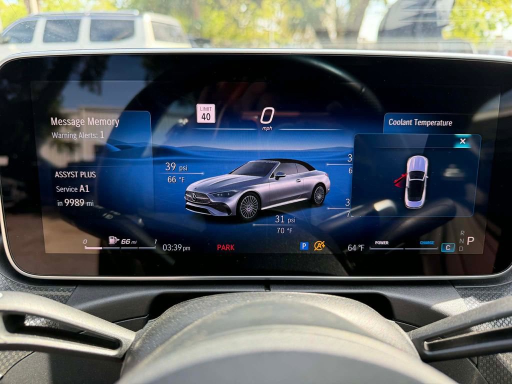 Used 2025 Mercedes-Benz CLE 300 4MATIC Cabriolet image 22