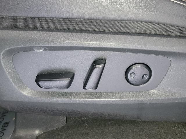 Used 2024 Nissan Pathfinder SL AWD/4WD image 32