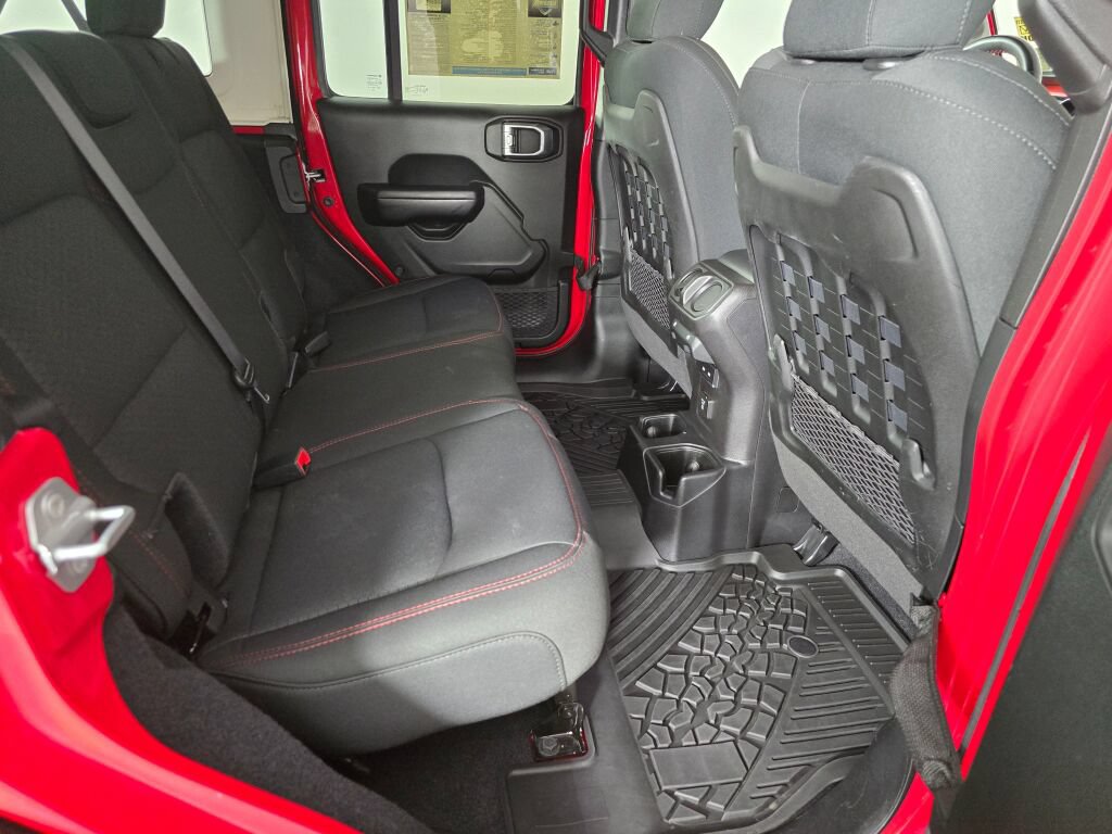 Used 2021 Jeep Wrangler Unlimited Rubicon AWD/4WD image 38