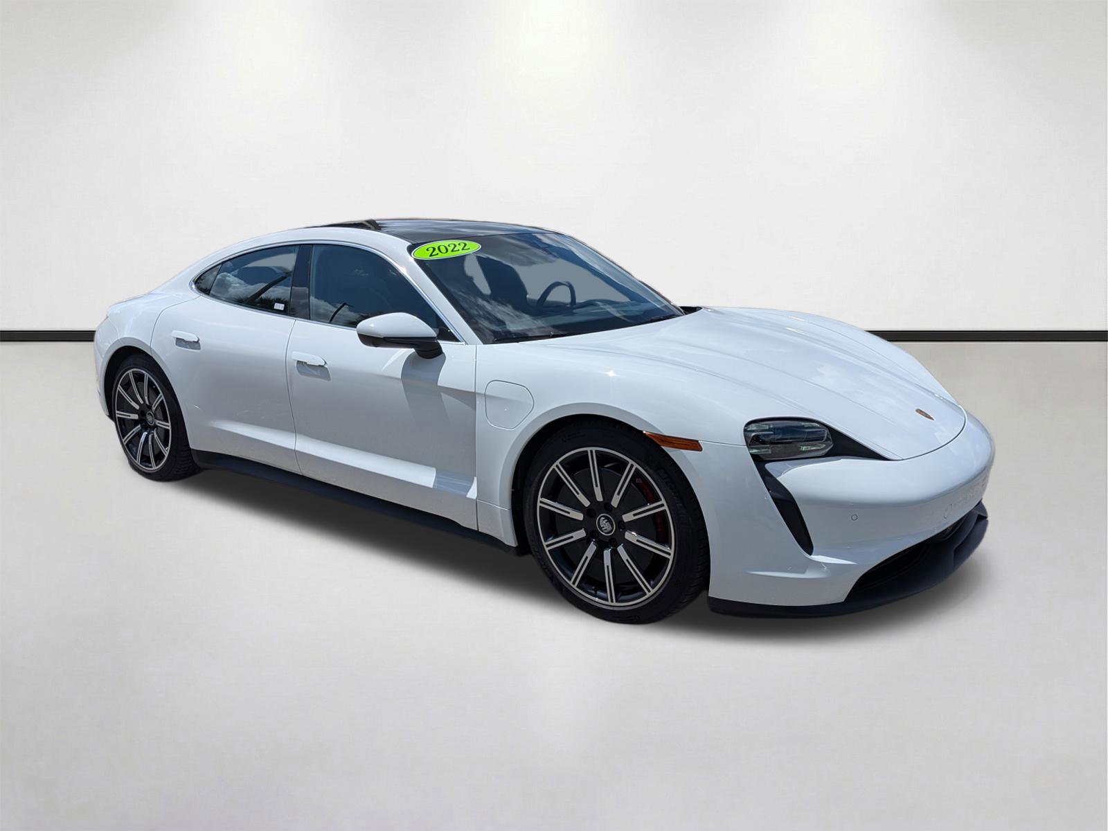 Used 2022 Porsche Taycan 4S image 2