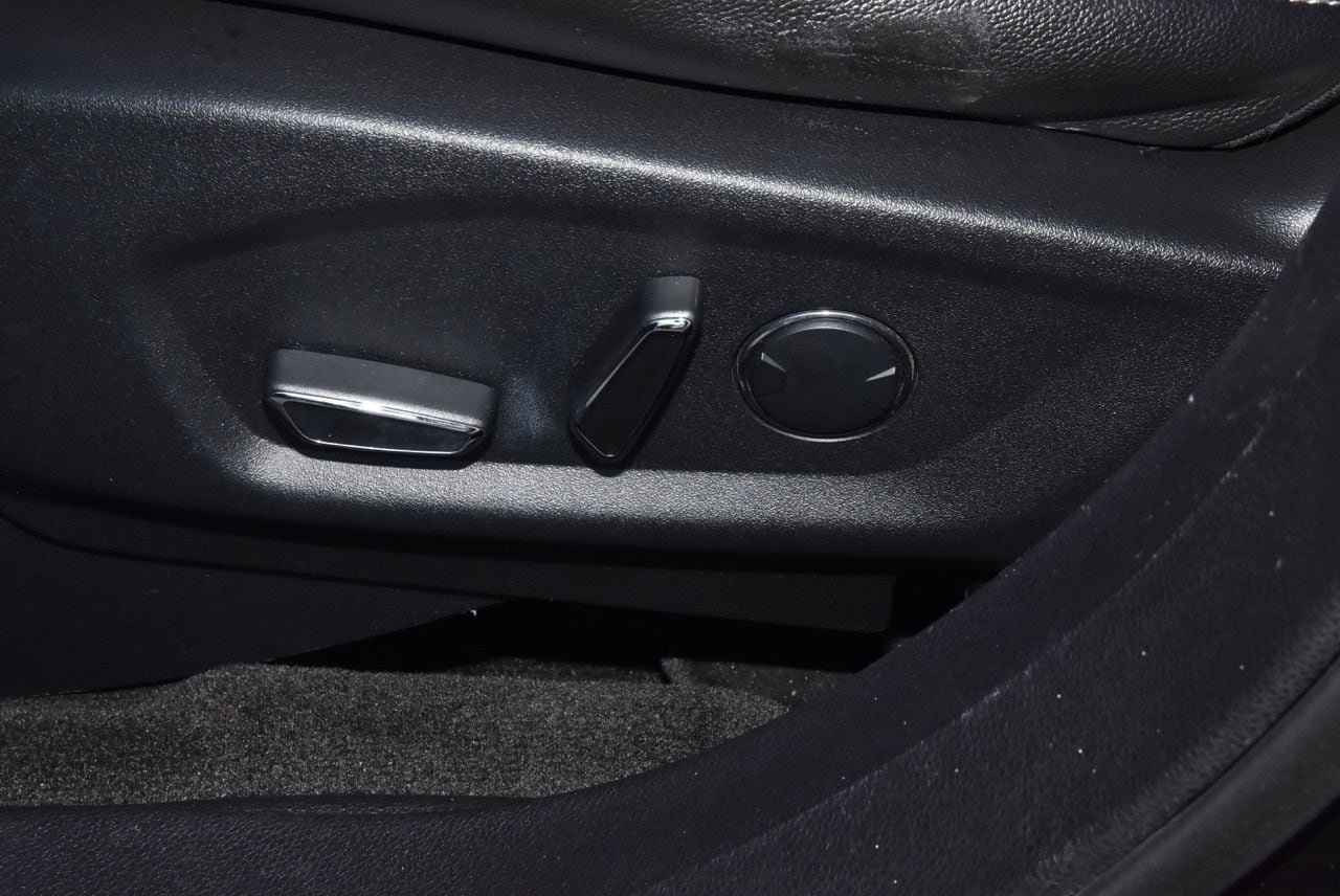 Used 2018 Ford Explorer Limited FWD image 34