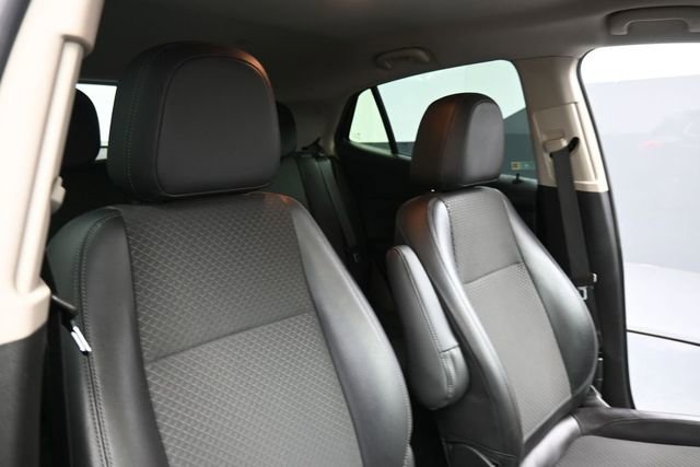 Used 2020 Buick Encore Preferred FWD image 28