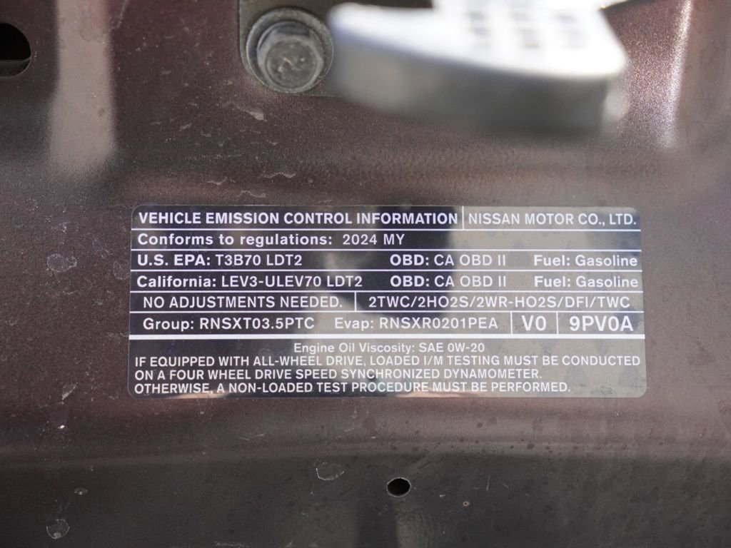 Used 2024 Nissan Pathfinder SL FWD image 23