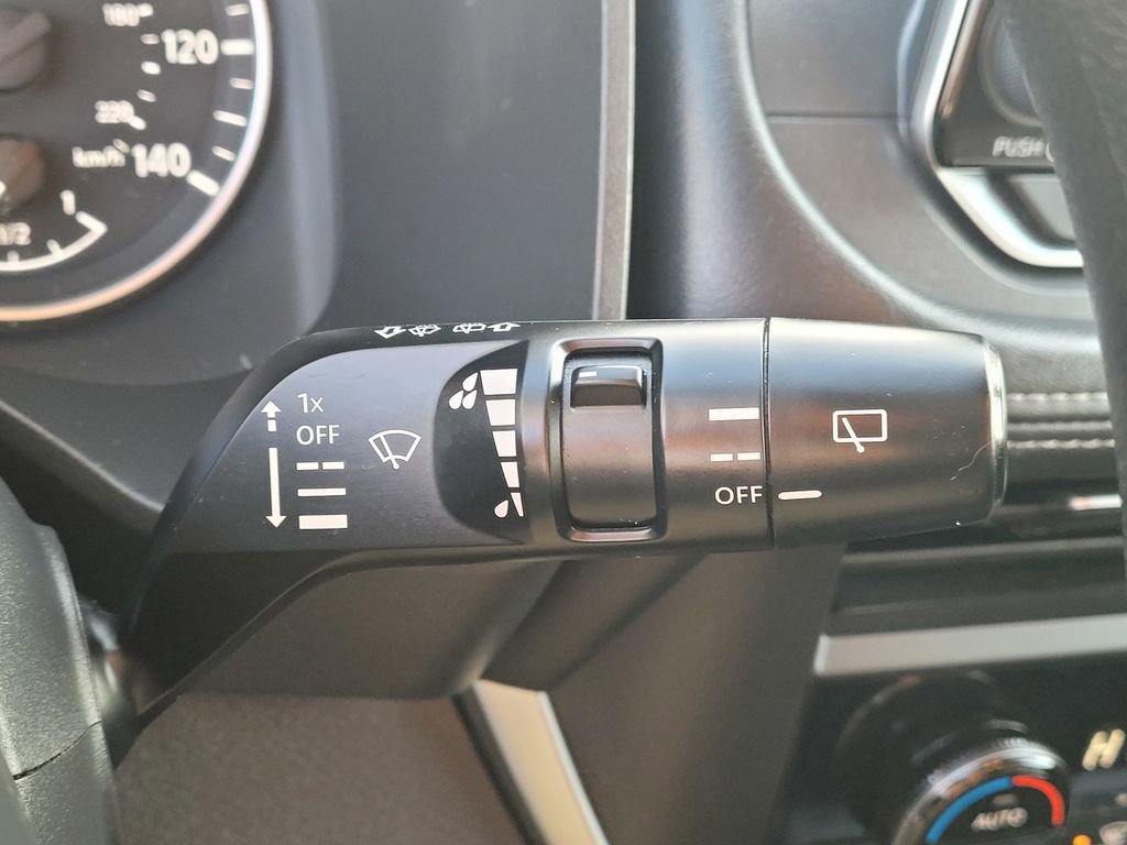 Used 2024 Nissan Rogue SV image 17