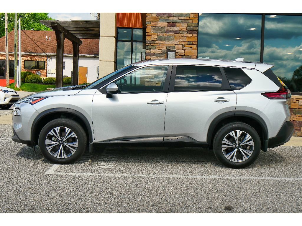 Used 2023 Nissan Rogue SV AWD/4WD image 6