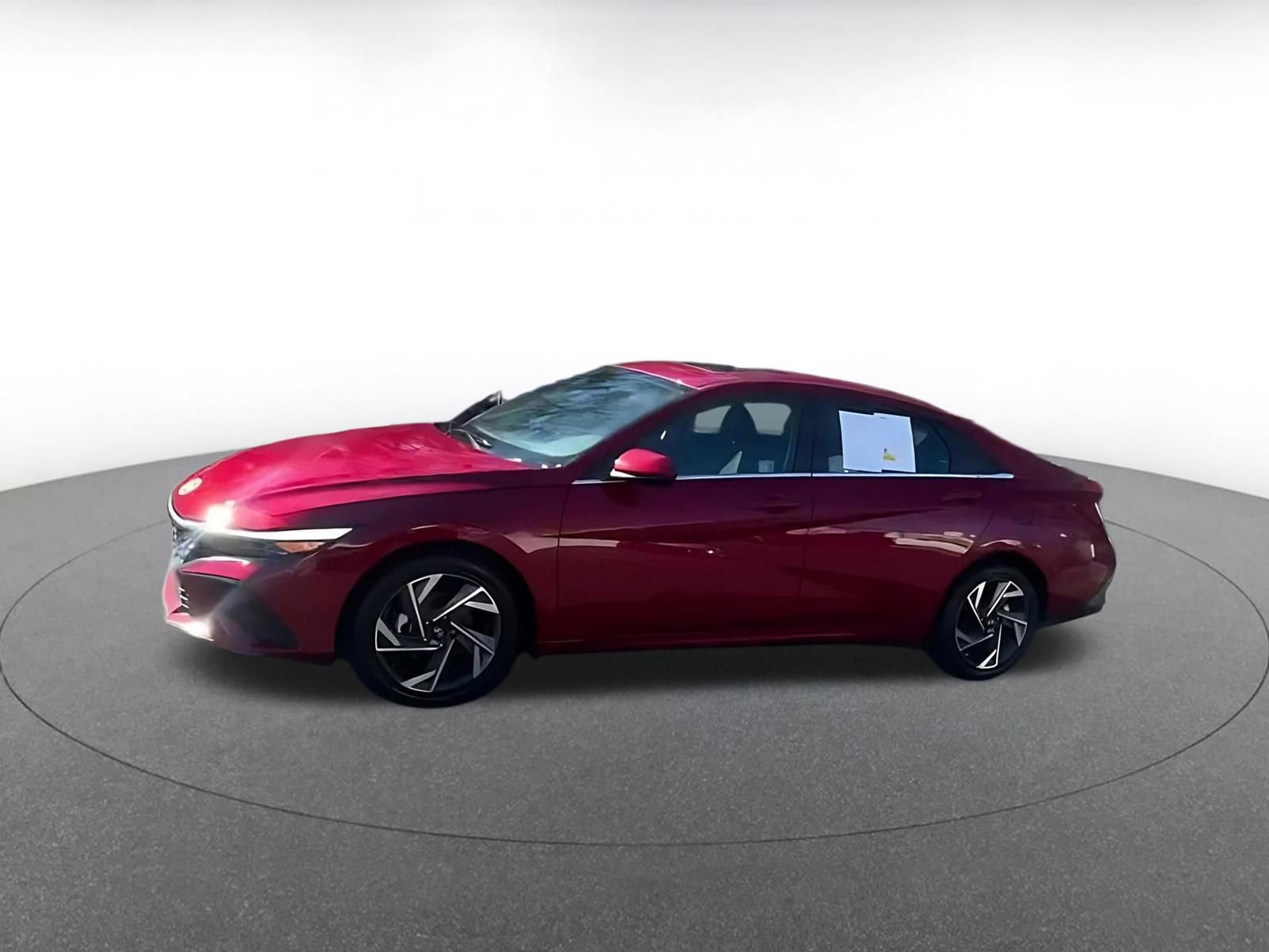 Used 2025 Hyundai Elantra SEL image 7