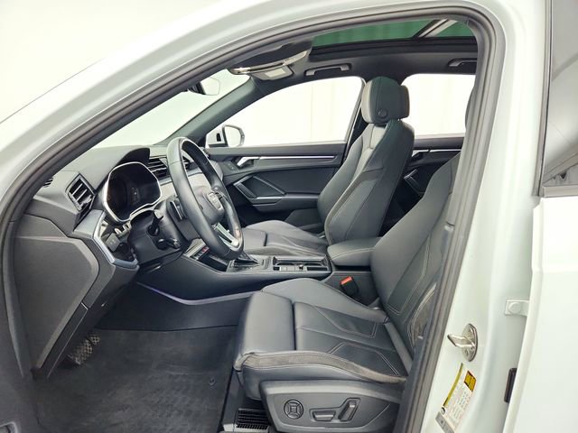 Used 2022 Audi Q3 2.0T Premium Plus w/ Premium Plus Package image 18