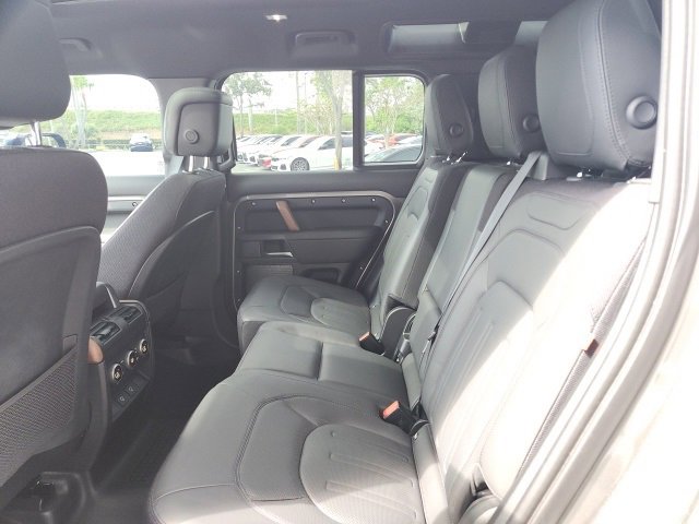 Used 2023 Land Rover Defender 110 X image 20