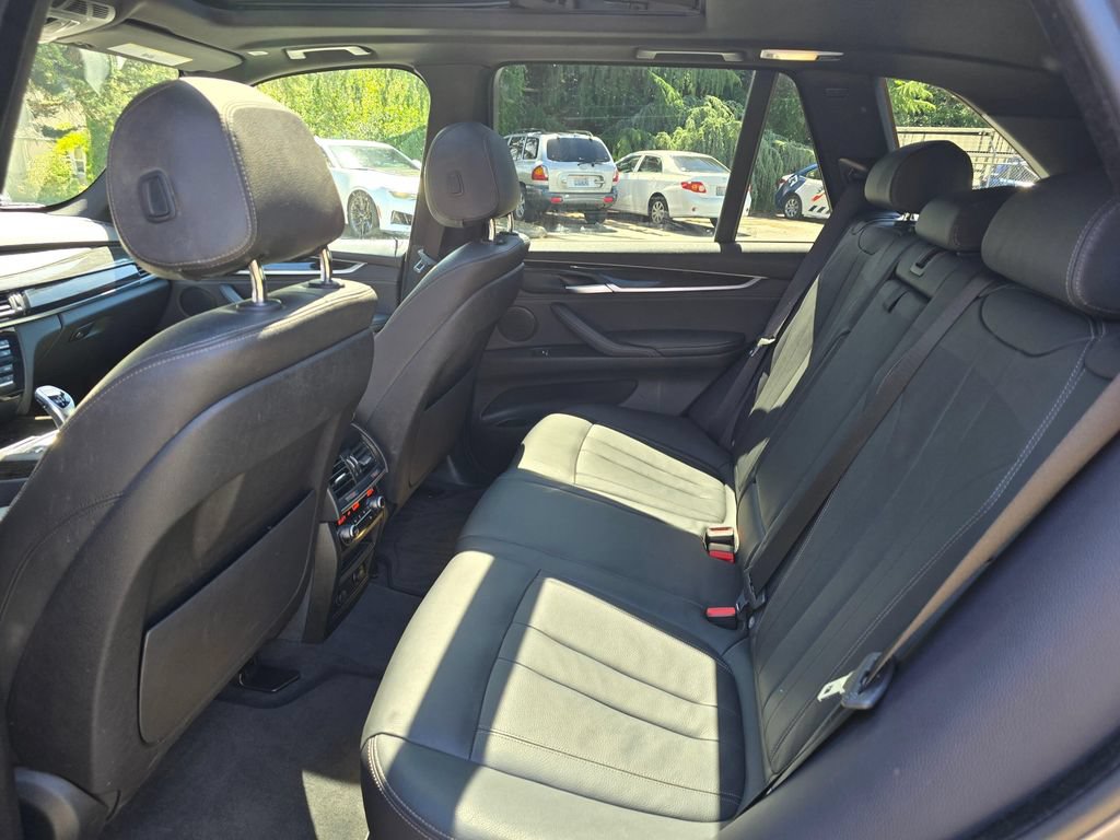 Used 2018 BMW X5 xDrive35i w/ Premium Package AWD/4WD image 8