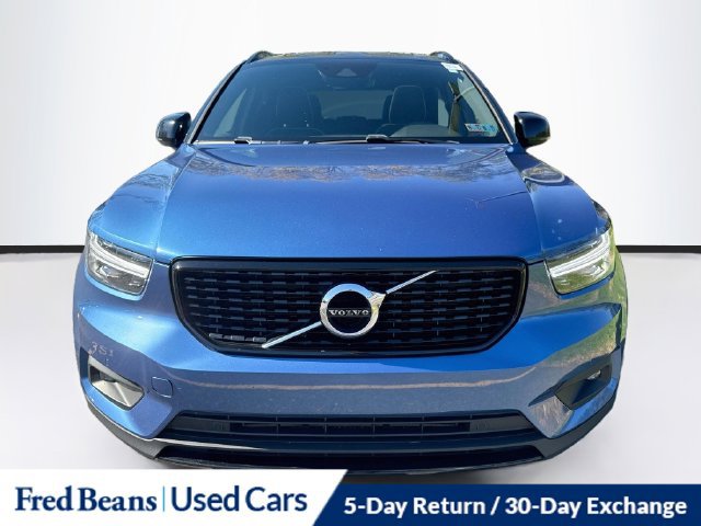 Used 2021 Volvo XC40 T5 R-Design w/ Climate Package AWD/4WD image 2