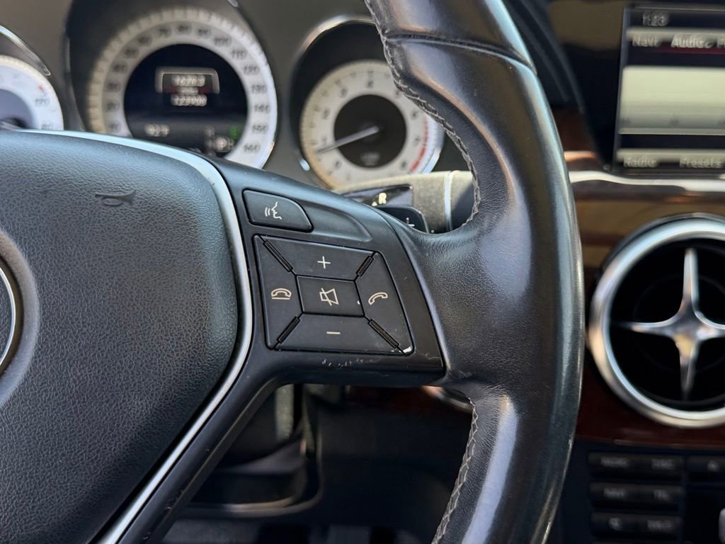 Used 2015 Mercedes-Benz GLK 350 2WD image 23