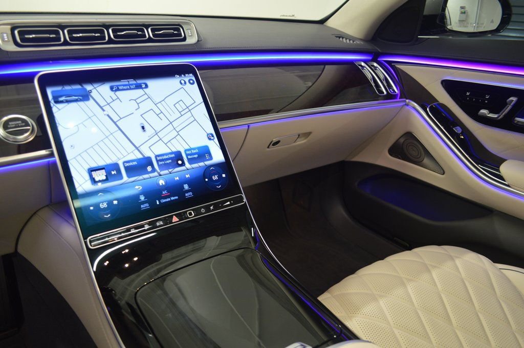 Used 2024 Mercedes-Benz S 580e 4MATIC Sedan image 25