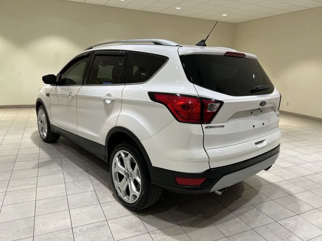 Used 2019 Ford Escape Titanium FWD image 3