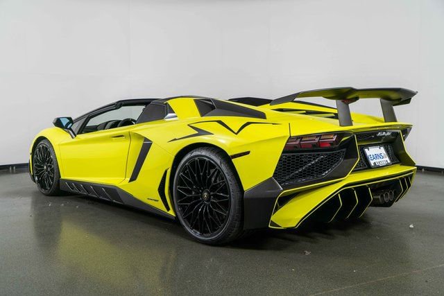 Used 2017 Lamborghini Aventador LP 750-4 Superveloce image 6