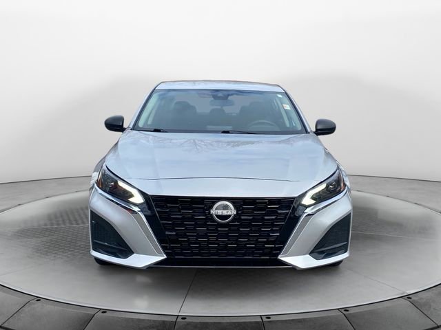 Used 2024 Nissan Altima 2.5 SV image 8