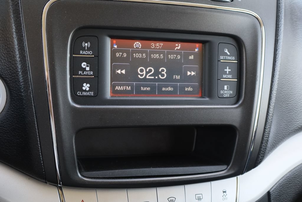 Used 2019 Dodge Journey SE FWD image 15