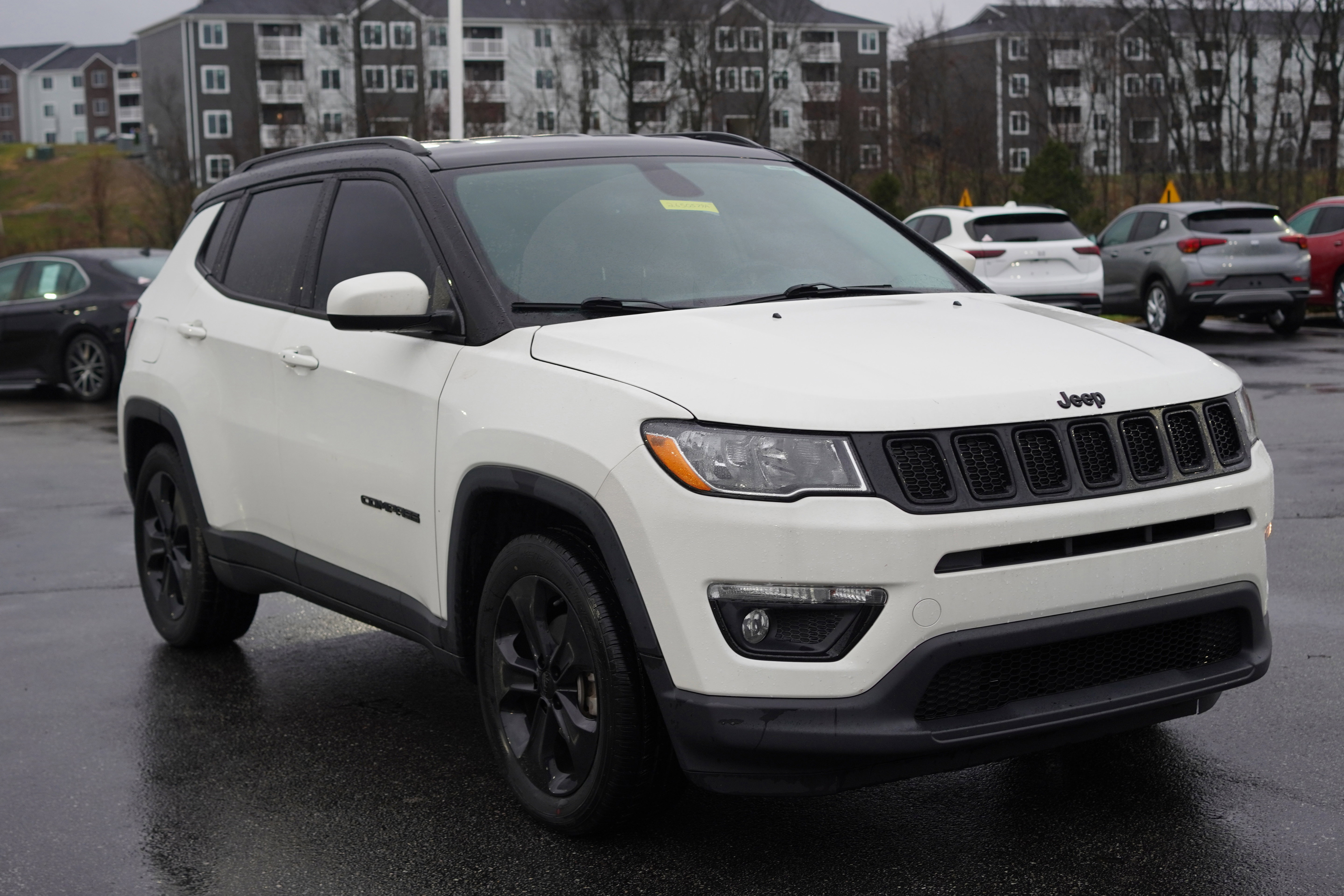 Used 2019 Jeep Compass Altitude image 1