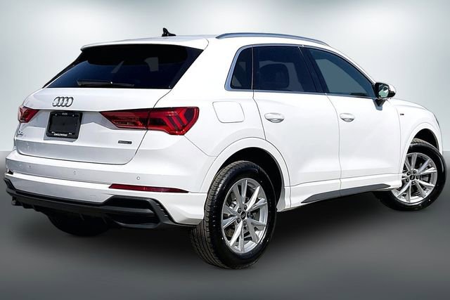 Certified 2023 Audi Q3 2.0T Premium w/ Convenience Package image 12