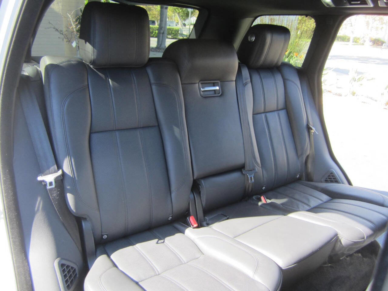 Used 2017 Land Rover Range Rover Long Wheelbase Supercharged image 15