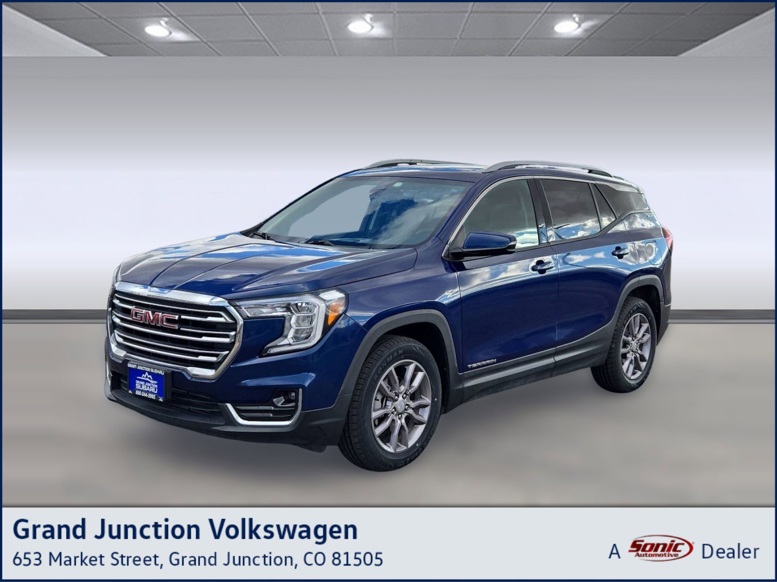 Used 2022 GMC Terrain SLT w/ Infotainment Package II