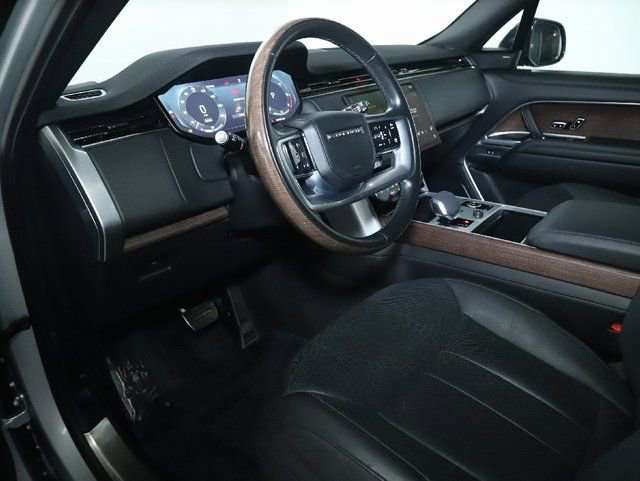 Used 2023 Land Rover Range Rover SE image 15
