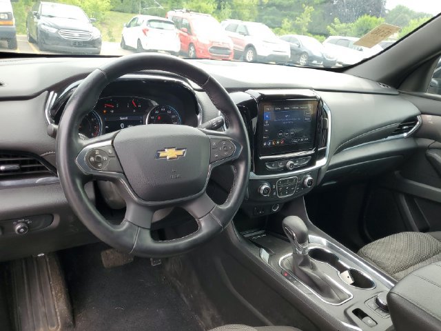 Used 2023 Chevrolet Traverse LT AWD/4WD image 17
