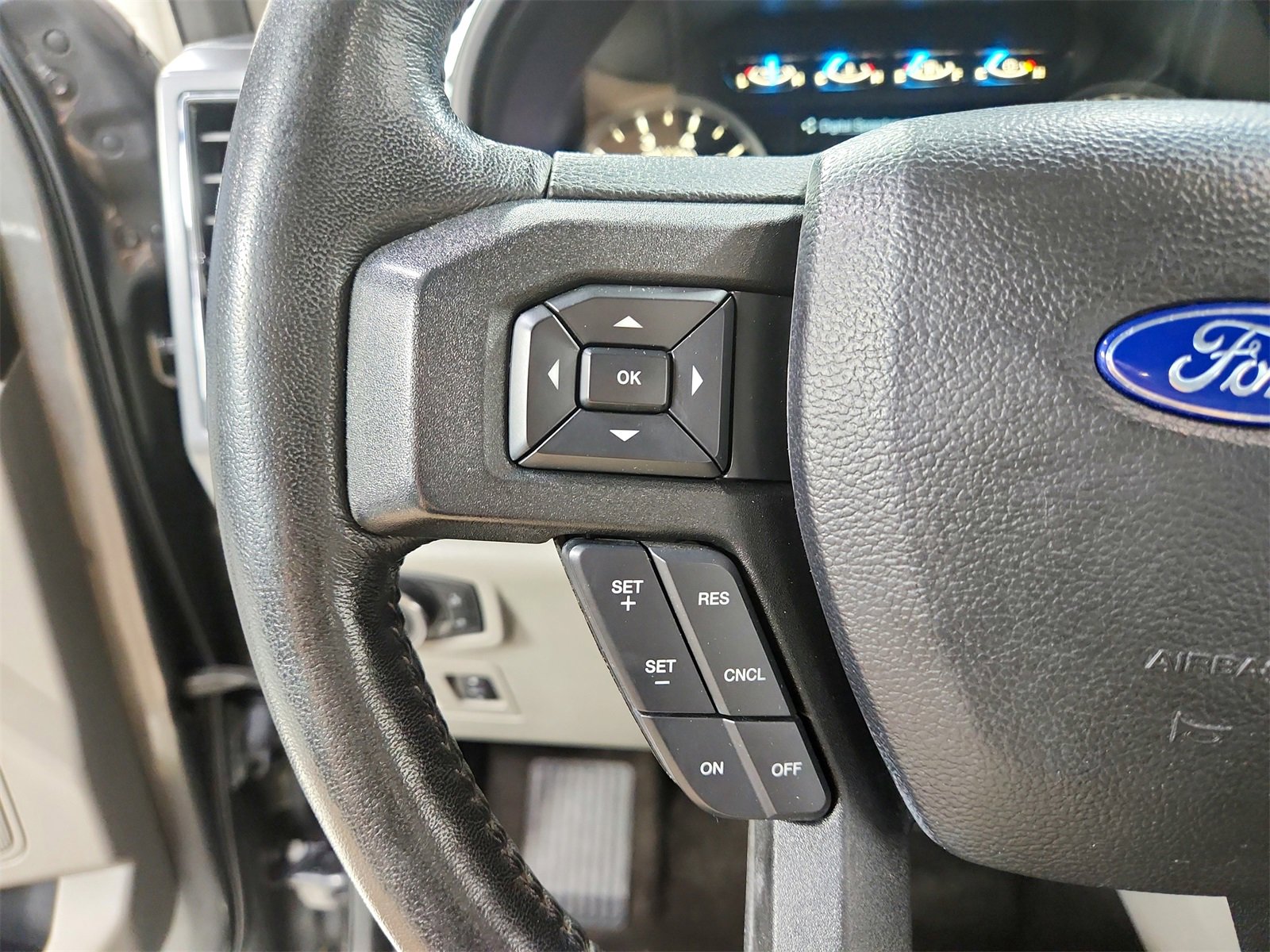 Used 2018 Ford F150 XLT w/ Equipment Group 302A Luxury image 23