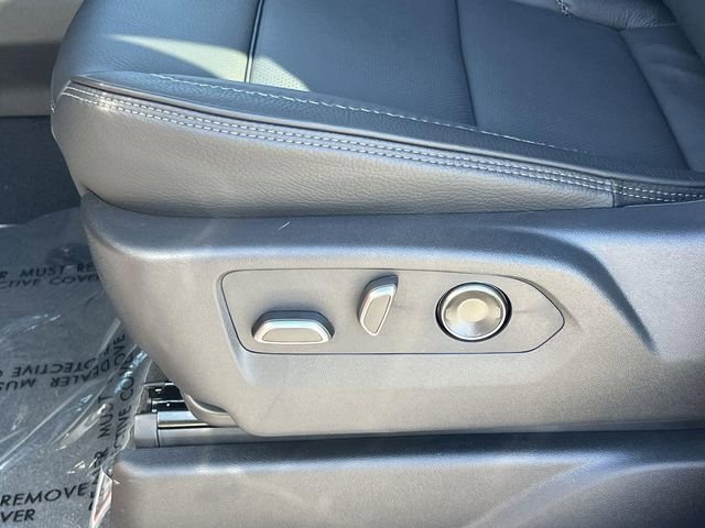 New 2026 GMC Yukon XL Denali w/ Denali Reserve Package image 23