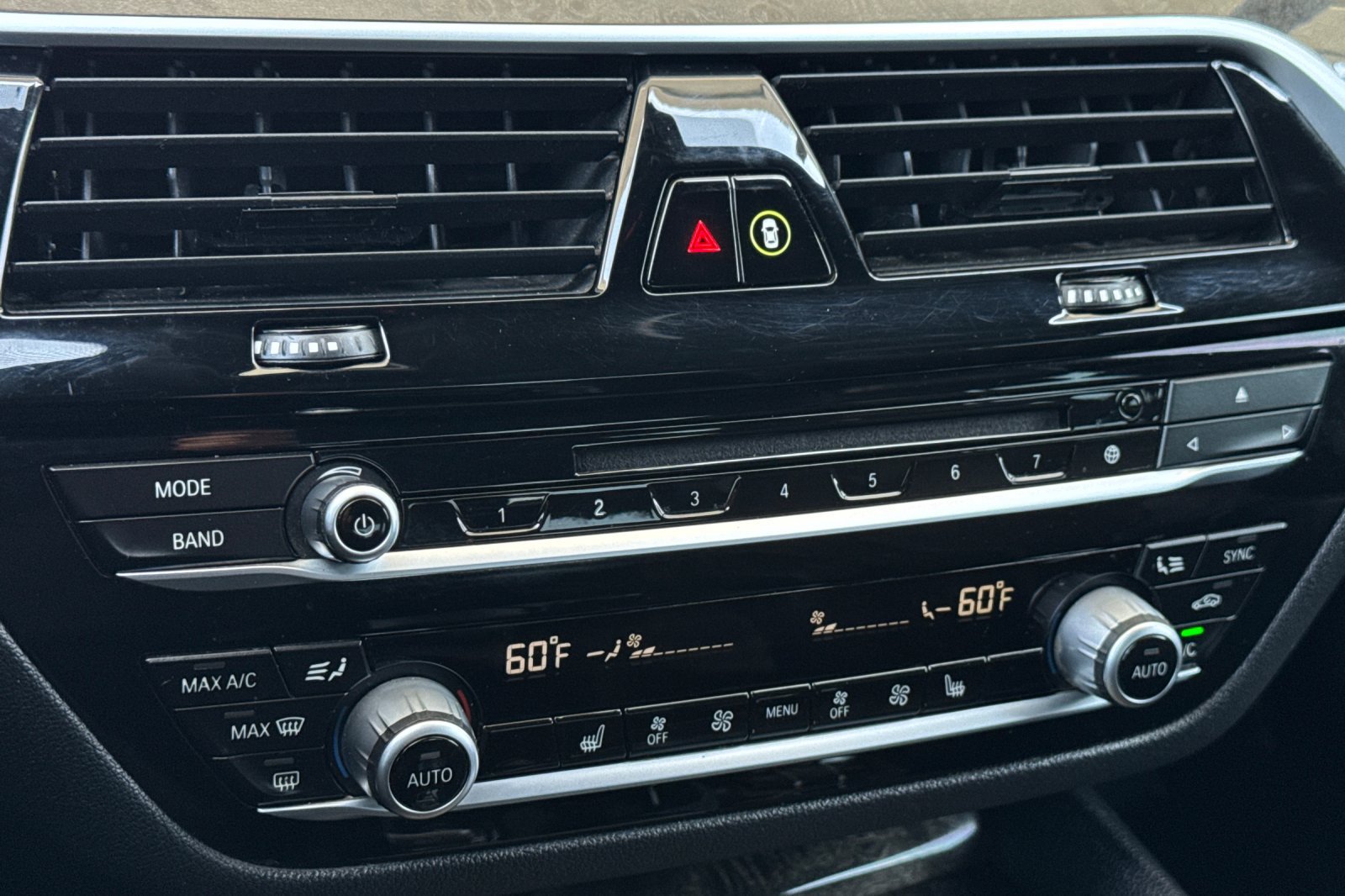 Used 2019 BMW 530i w/ Convenience Package RWD image 20