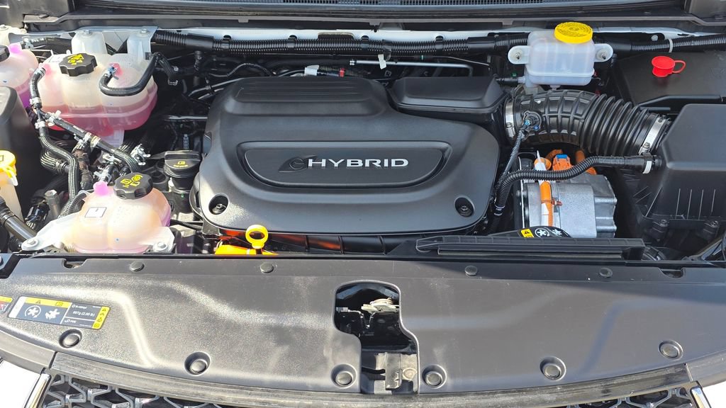 Used 2022 Chrysler Pacifica Touring-L FWD image 11