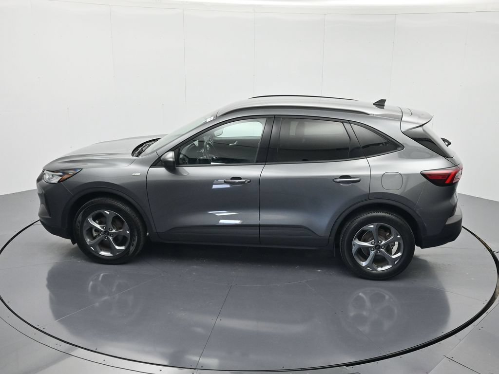 Used 2025 Ford Escape ST-Line Select AWD/4WD image 35