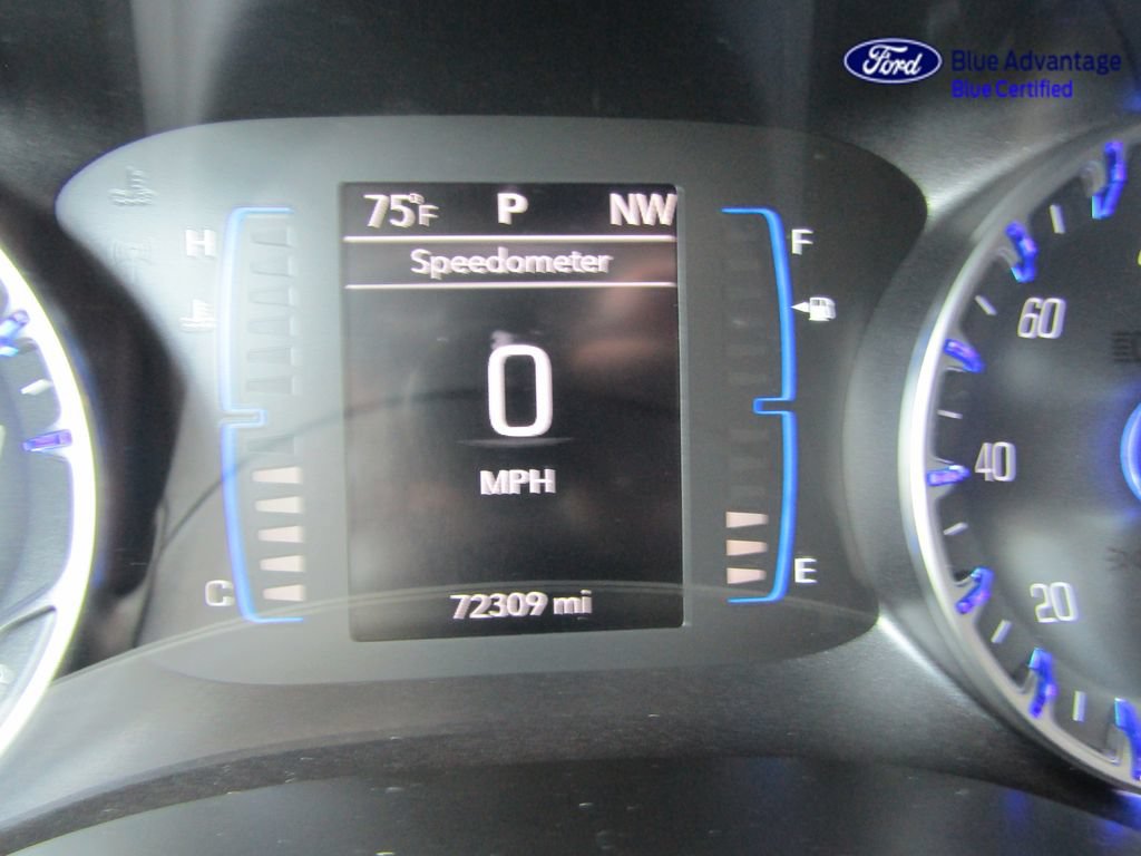 Used 2017 Chrysler Pacifica Touring Plus w/ Tire & Wheel Group FWD image 40