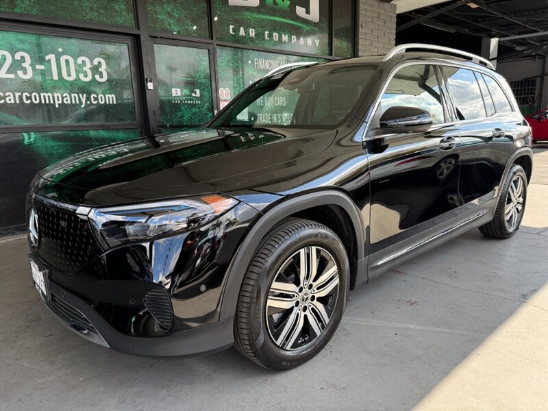 Used 2025 Mercedes-Benz EQB 250+ w/ Winter Package image 1