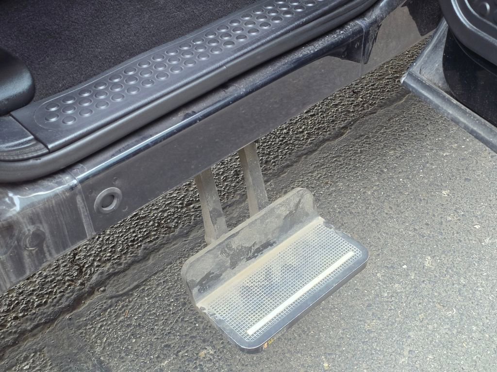 Used 2004 Ford F250 Harley-Davidson image 23