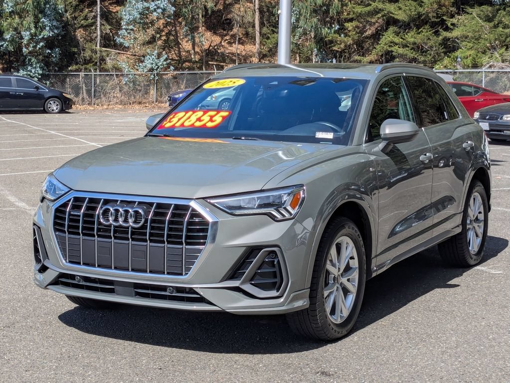 Used 2025 Audi Q3 2.0T Premium AWD/4WD image 2